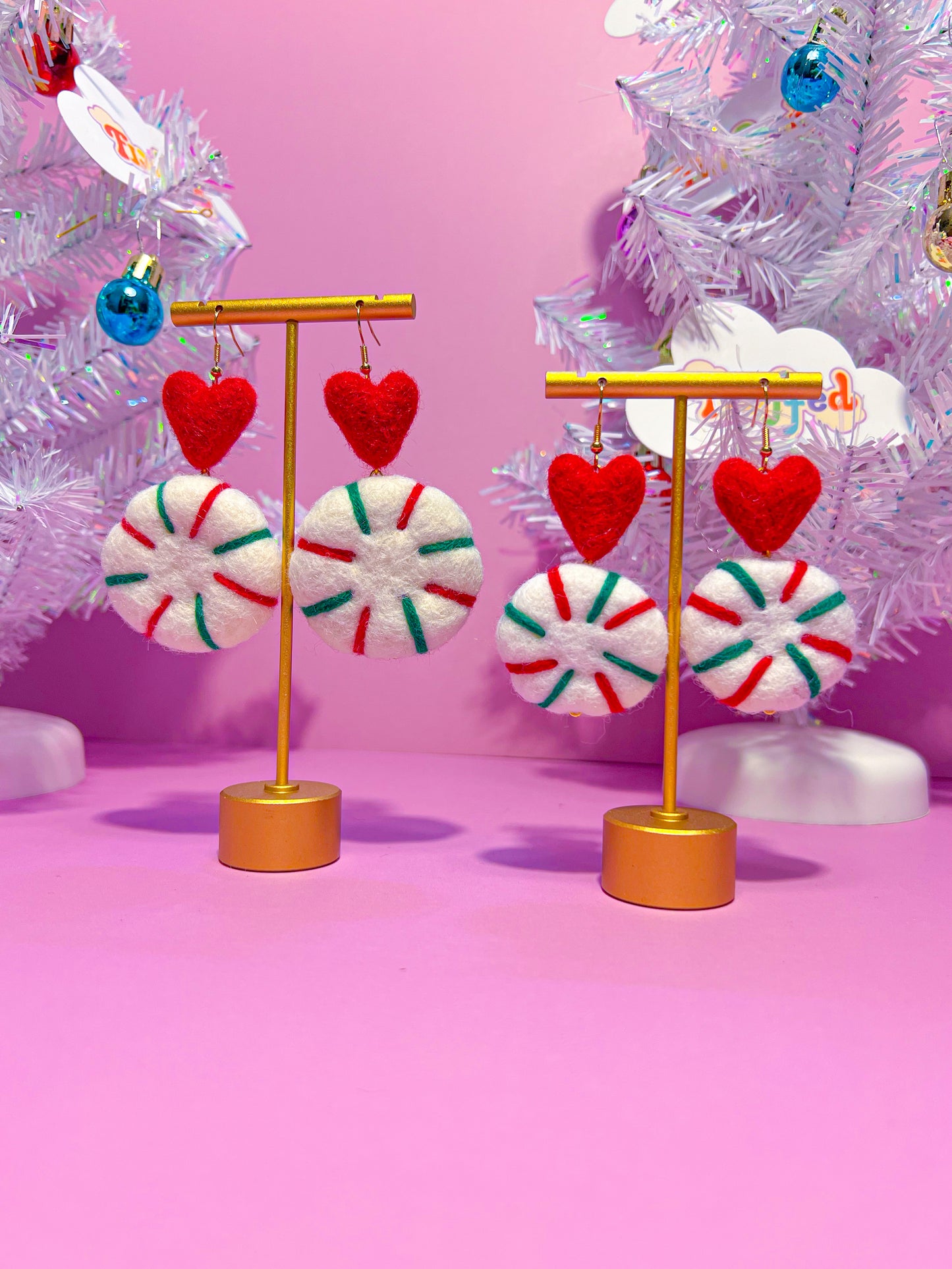 Christmas color peppermints red heart